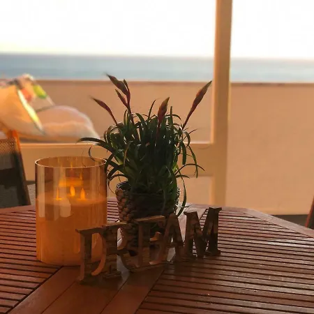 Beachfront Caparica Flat * Costa da Caparica